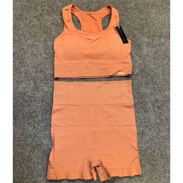 Seamless Black Activewear Set – Bra & Shorts